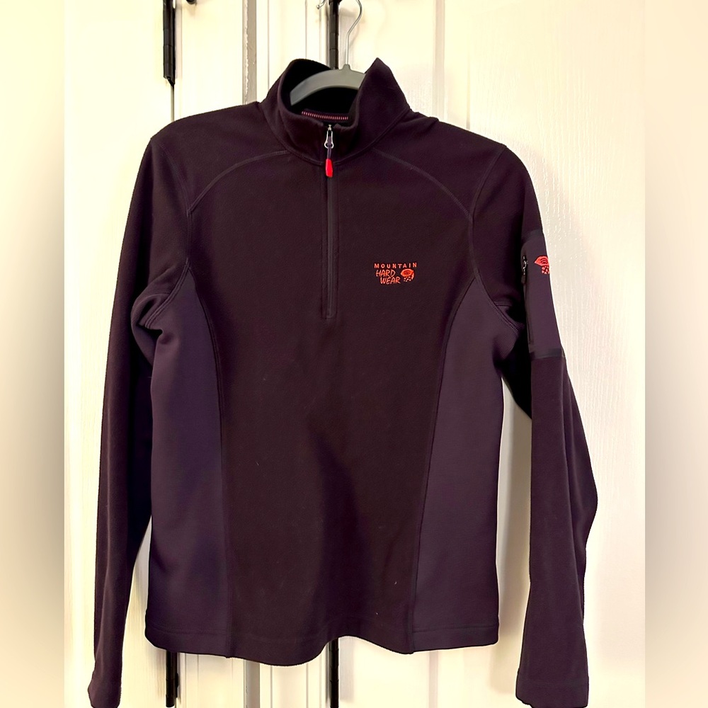 Mountain Hardwear, 1/4 zip Purple Pullover, size Medium
